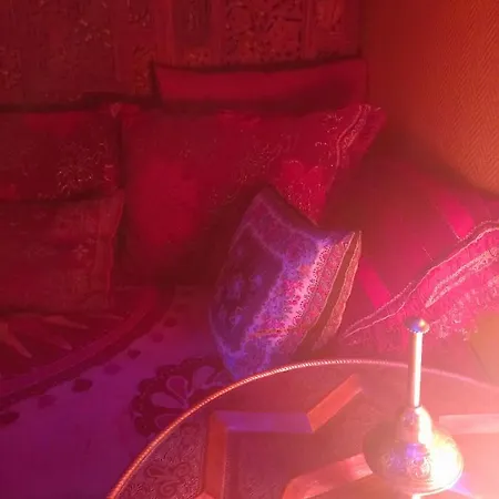 Room, Les Nuitees Secretes De Rouen 住宿加早餐酒店 Darnétal