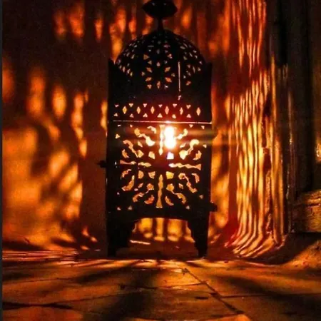 住宿加早餐酒店 Room, Les Nuitees Secretes De Rouen Darnétal