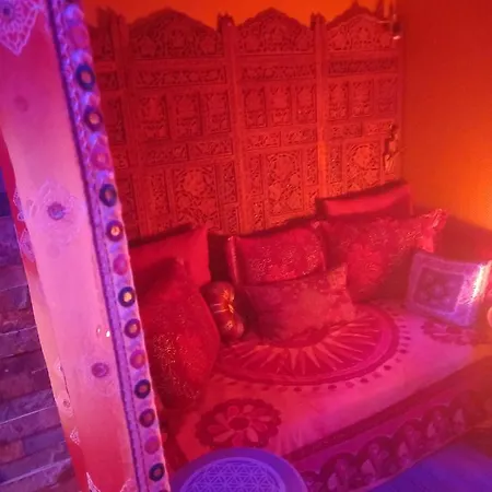 Room, Les Nuitees Secretes De Rouen Darnétal