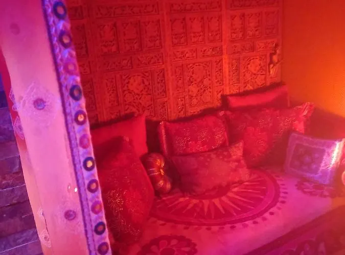 Room, Les Nuitees Secretes De Rouen Darnétal