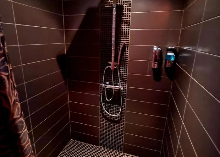 Room, Les Nuitees Secretes De Rouen 4* Darnétal